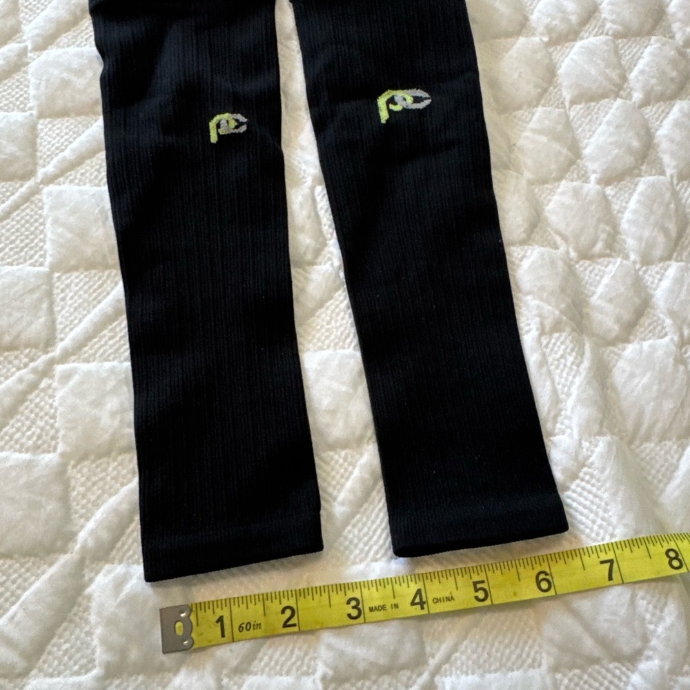Compression sleeves - Picture 2 of 4